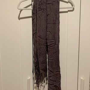 Grey scarf fringe